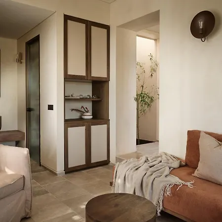 Hotell Pierros